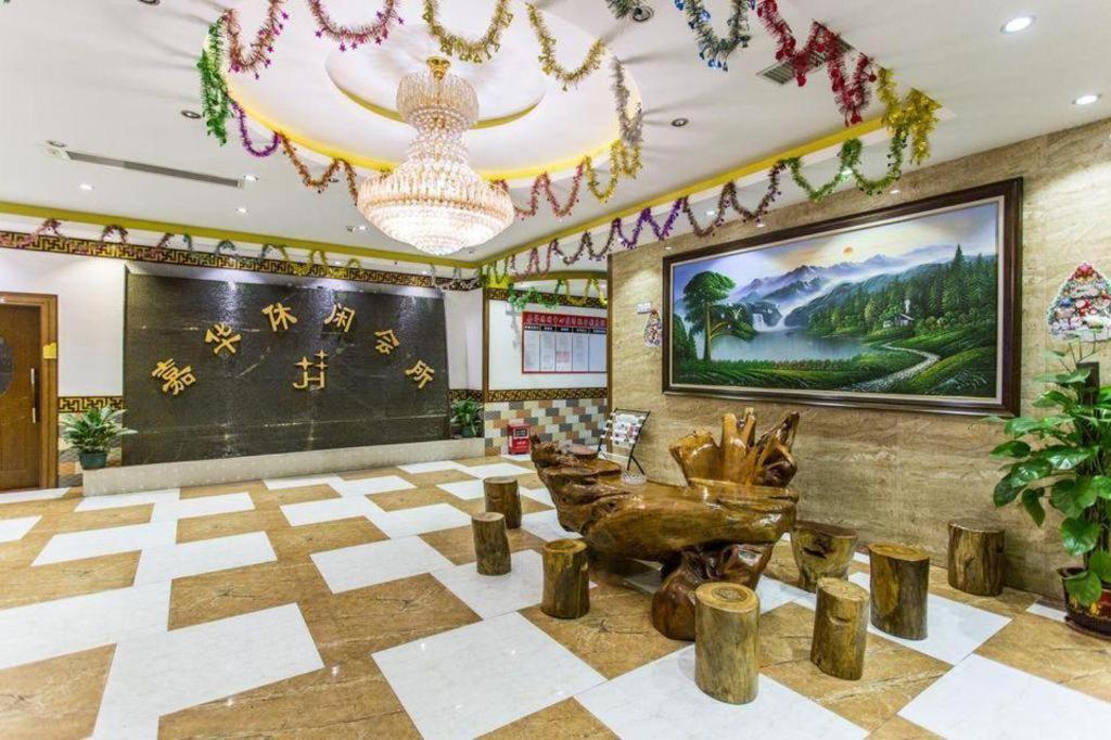 格林豪泰广州长隆欢乐世界员岗地铁站商务酒店 外观 照片